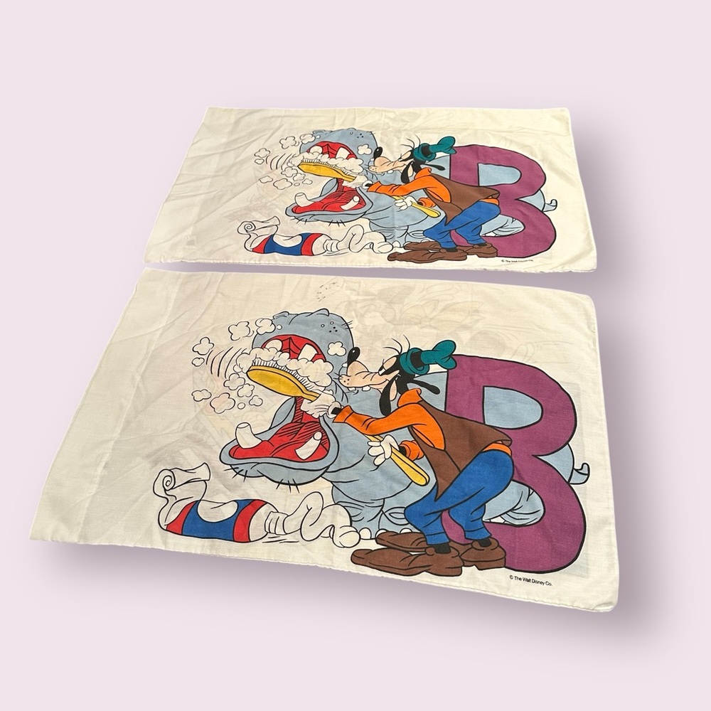 Vintage Disney Mickey Mouse Donald Duck Train Car Standard Pillowcases - Picture 5 of 11